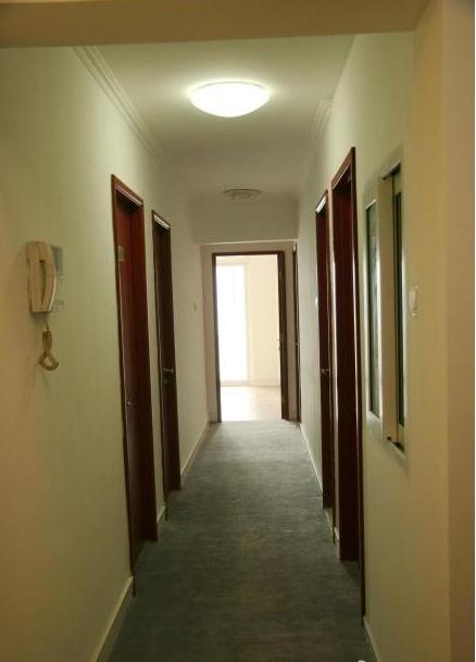 对门煞是什么意思？两家门对门风水化解方法-易德轩吉祥商城