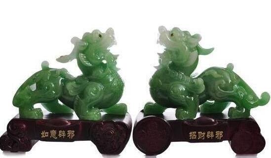 貔貅吉祥物的摆放有什么讲究? 应该摆在书房还是客厅呢?是朝南还是朝北呢?- 易德轩吉祥物商城 貔貅吉祥物的摆放有什么讲究? 应该摆在书房还是客厅呢?是朝南还是朝北呢?- 易德轩吉祥物商城