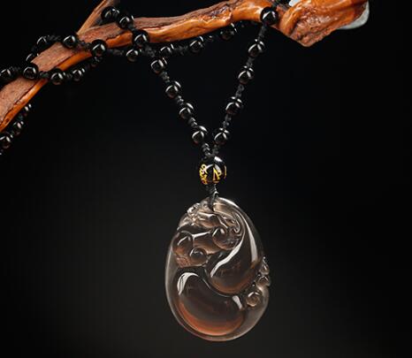 开车出门在外的都是图一个出入平安,车内挂貔貅好吗? - 易德轩吉祥商城 开车出门在外的都是图一个出入平安,车内挂貔貅好吗? - 易德轩吉祥商城