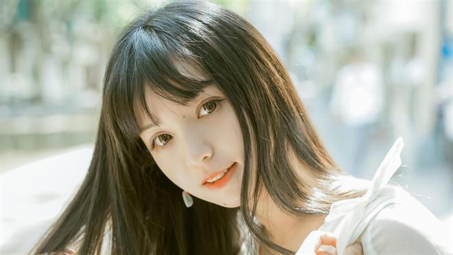 八字看何日出生的女孩漂亮？