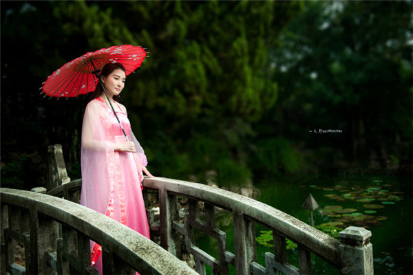 生肖性格,陌生人面前高冷,熟人面前话唠的四个生肖- 易德轩吉祥商城 生肖性格,陌生人面前高冷,熟人面前话唠的四个生肖- 易德轩吉祥商城