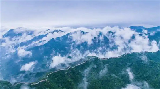 剑锋金和山头火命相配吗