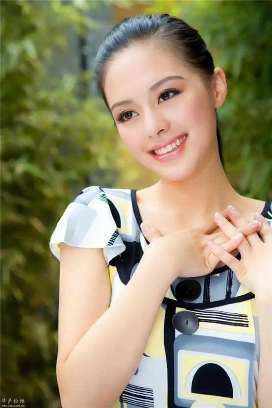 办公室摆什么植物招财 黄金葛放办公桌上最好-易德轩吉祥商城