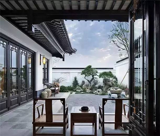 鱼缸对大门的风水好吗