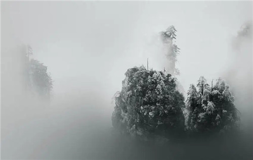 点穴绝招口诀：寻龙分金看缠山，一重缠是一重关