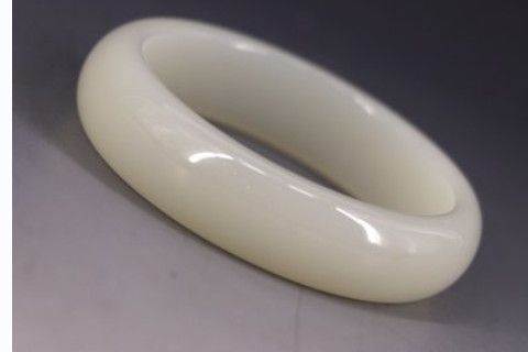 玉和人有缘的征兆有哪些 玉和人有缘的征兆和判断