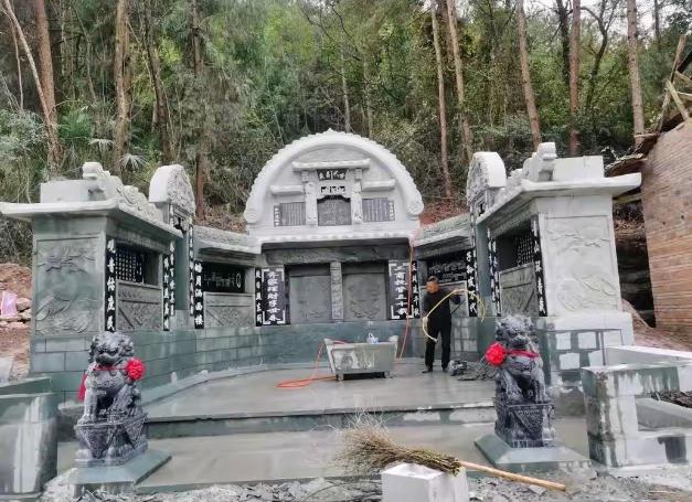 2026年丙午年清明节能迁坟吗？