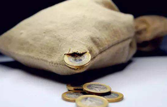 什么样的八字容易破财