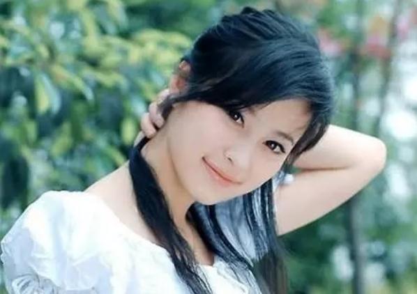 梅花易数卦爻关系学：六爻之间的隐秘互动规律