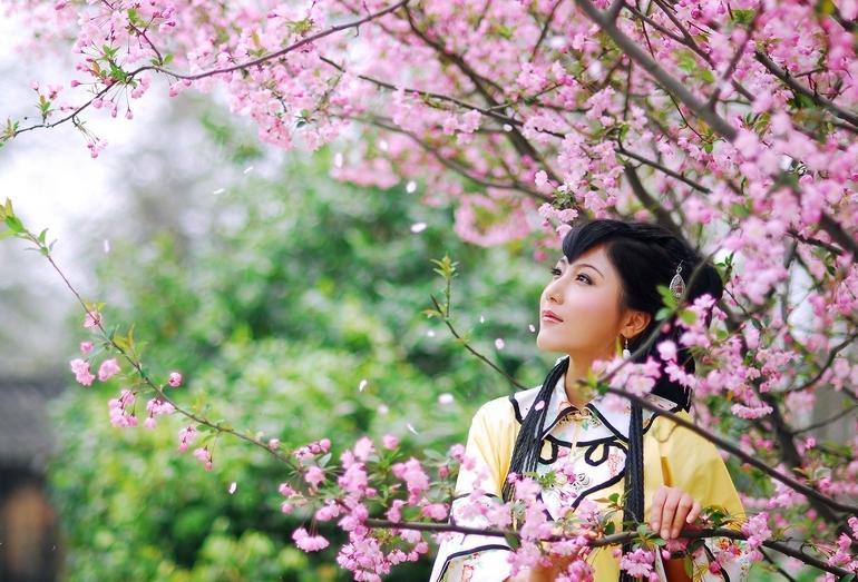 命里藏金的生肖女 命中带金的人怎么样?