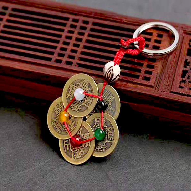     借风水的发财方法 家里悬挂五帝钱