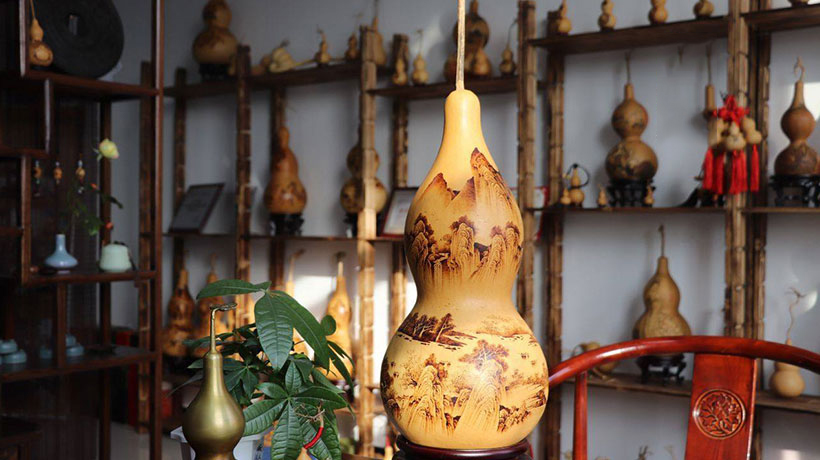 葫芦放客厅最佳位置财位,家里葫芦旺财位置分析-易德轩吉祥商城