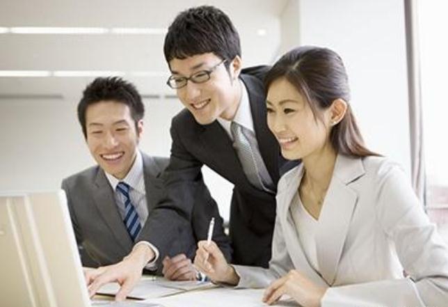 从八字的角度告诉你，选错了行业怎么办？