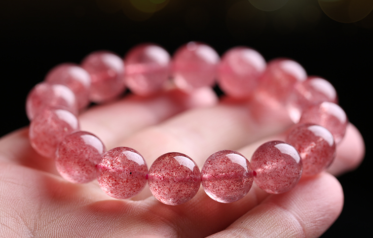 女孩戴水晶的禁忌 女孩戴水晶的禁忌