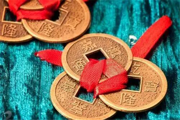 解析财运重要性及财神爷、招财鱼等招财摆件的奥秘与讲究