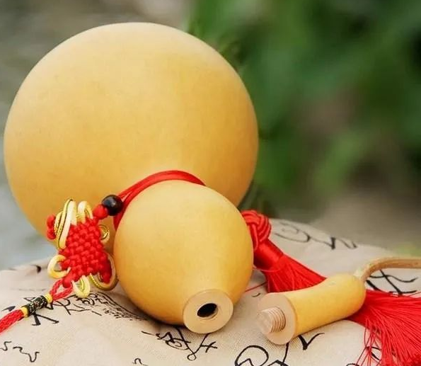 葫芦放客厅最佳位置财位是哪里