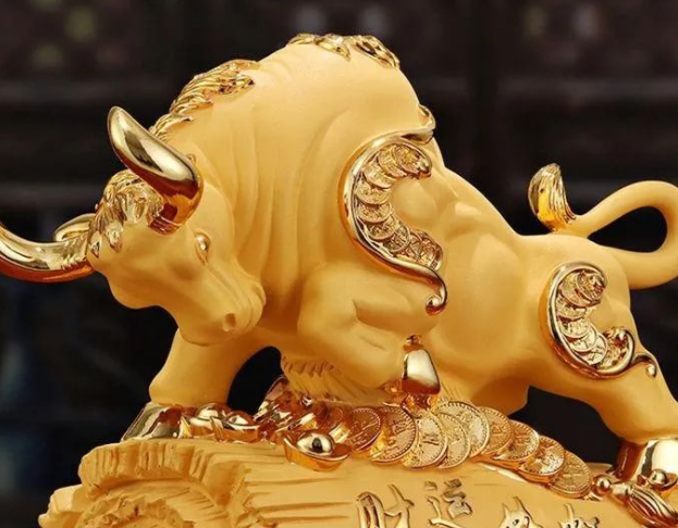 客厅放什么摆件最合适?