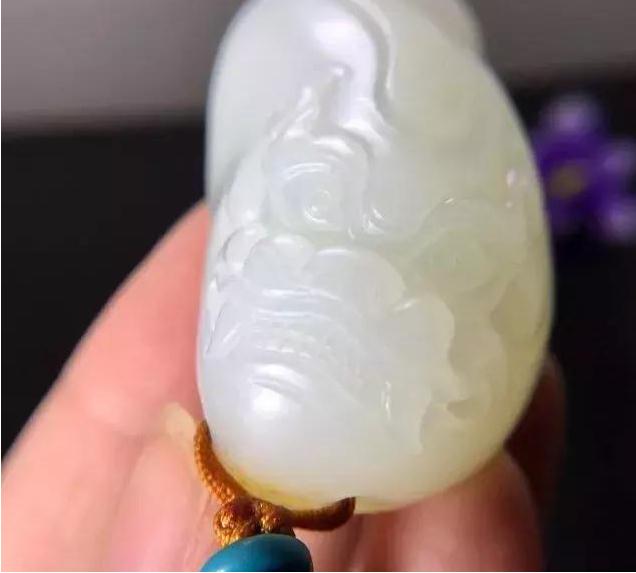 佩戴貔貅吊坠头朝外还是朝自己-易德轩风水设计网 佩戴貔貅吊坠头朝外还是朝自己-易德轩风水设计网