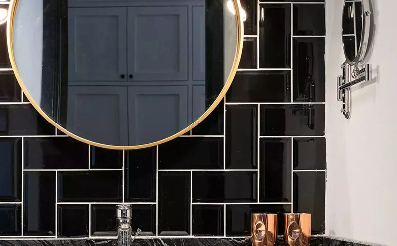 化解卫生间镜子冲门的方法-易德轩吉祥商城