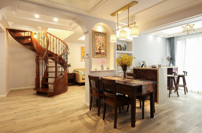 大门口两边放一些东西来提升风水运势。-易德轩吉祥网