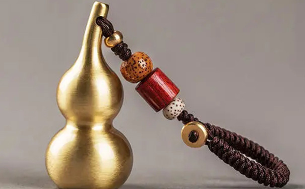 随身带铜葫芦挂件好吗(铜葫芦的风水作用)-易德轩吉祥商城