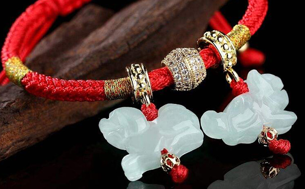 犯太岁一般佩戴什么?冲太岁化解首饰罗列-易德轩吉祥商城 犯太岁一般佩戴什么?冲太岁化解首饰罗列-易德轩吉祥商城