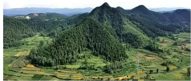 揭秘千年风水玄机!祖坟藏宝地!这九种地形竟能让子孙富贵双全?-易德轩吉祥网 揭秘千年风水玄机!祖坟藏宝地!这九种地形竟能让子孙富贵双全?-易德轩吉祥网