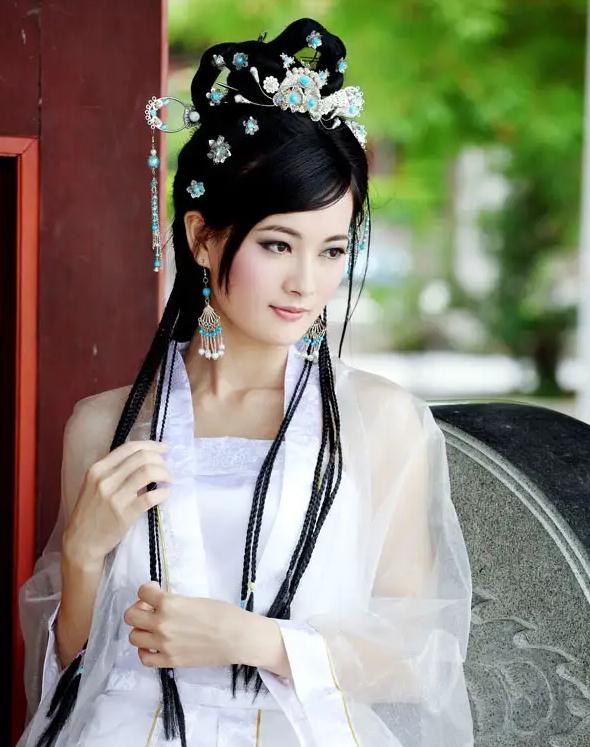 女孩高雅有涵养的名字大全，既有古风韵味又不落俗套
