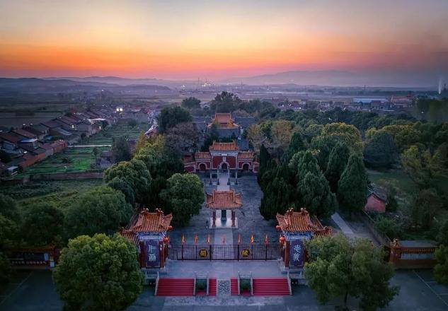 八字日支坐“官杀”的婚姻感情有何特点？-易德轩吉祥网