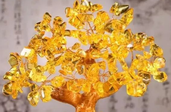 除了漂亮的摆件 我们还可以放一些风水物品