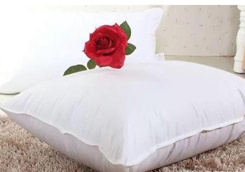 卧室床头风水 女人枕头下放什么风水摆件最招财