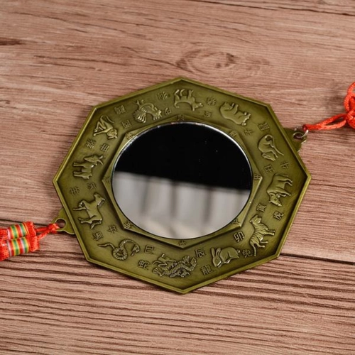 2026年易招小人的方位与化解方法